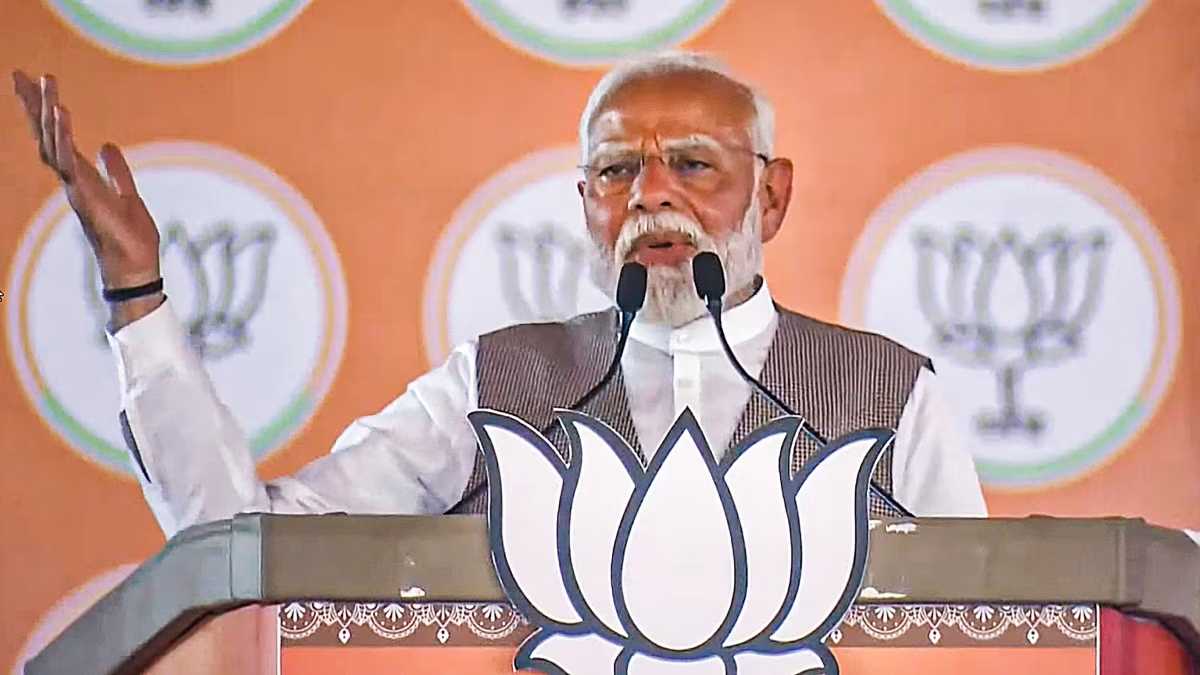 धाकड़ सरकार से अब भारत के दुश्मन कांप रहे : पीएम मोदी